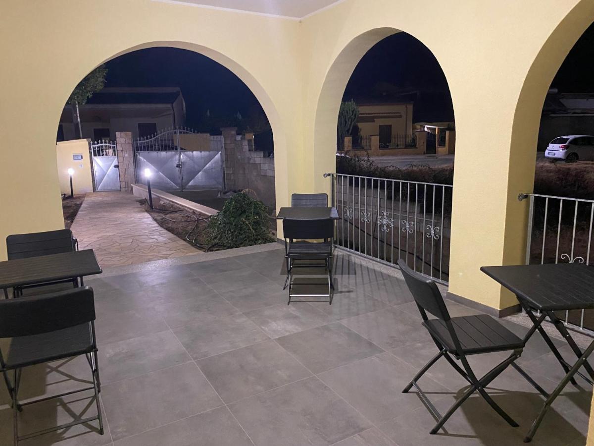 B&B Il Sogno Di Mario Carbonia Exterior photo